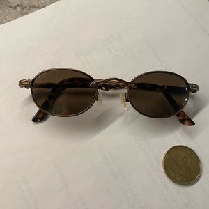 Vintage Maui Jim with blue blocker glass lenses